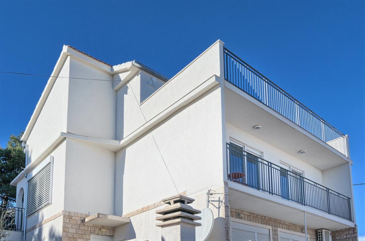 Aniva - 50 M From The Sea Apartment *
